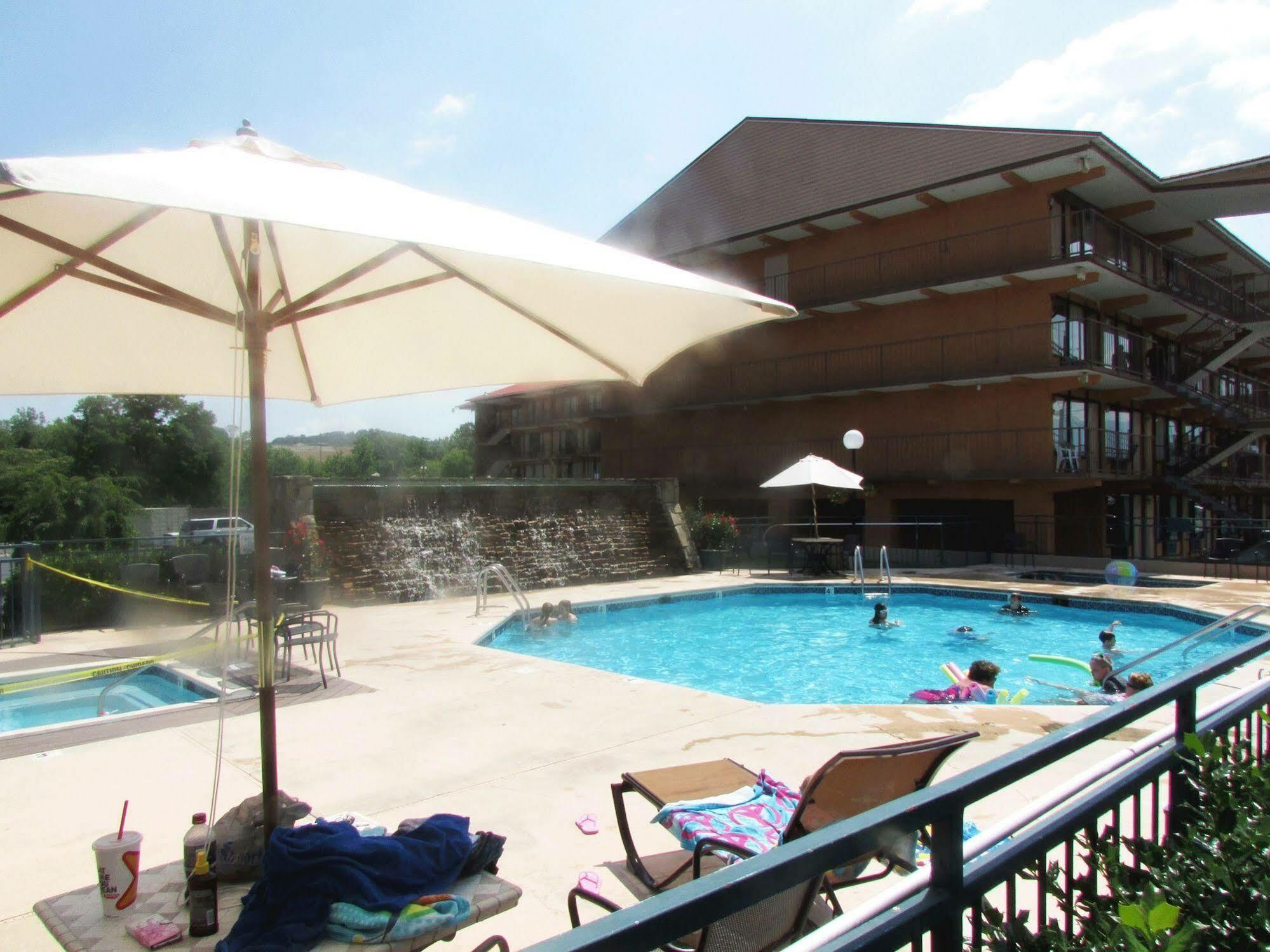 Arbors At Island Landing Hotel & Suites Pigeon Forge Exterior foto